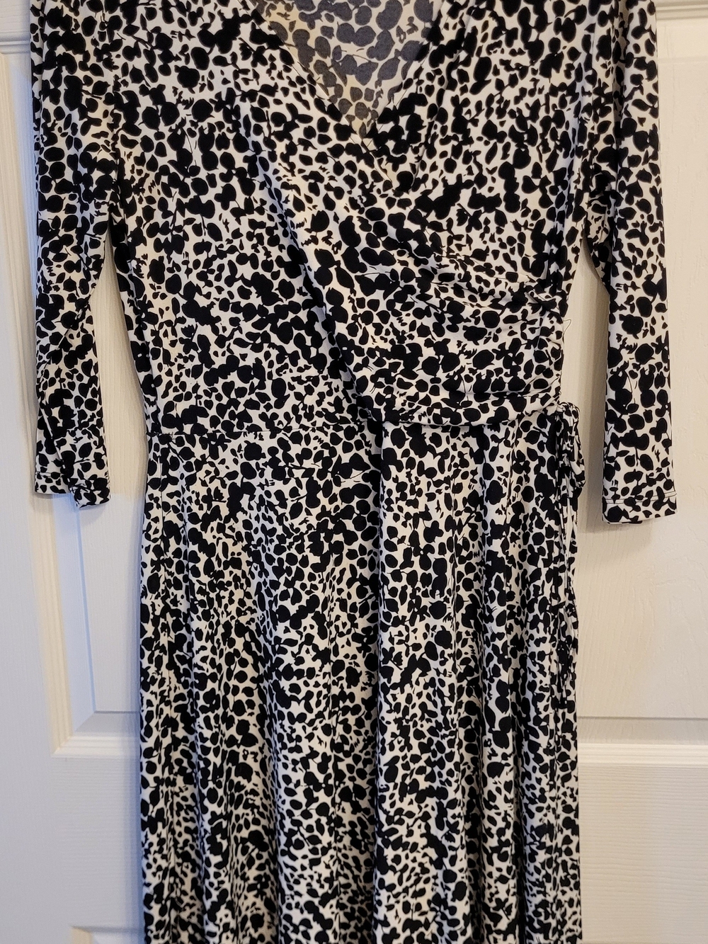 Talbots Faux Wrap Tie-Waist Dress Bl/Wh 3/4 Length Sleeves Sz. 10 P